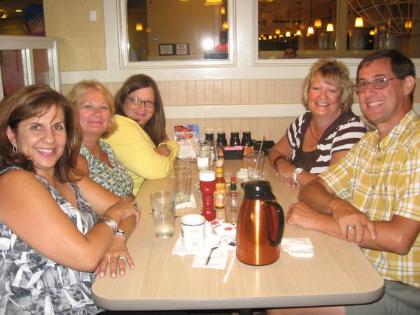 Anna Skeriotis, Patty Postlewaite Hetrick, Cathy Skinner
Bondurant, Diana Staubs Madonio, & Mike Madonio Anna Skeriotis, Patty Postlewaite Hetrick, Cathy Skinner
Bondurant, Diana Staubs Madonio, & Mike Madonio